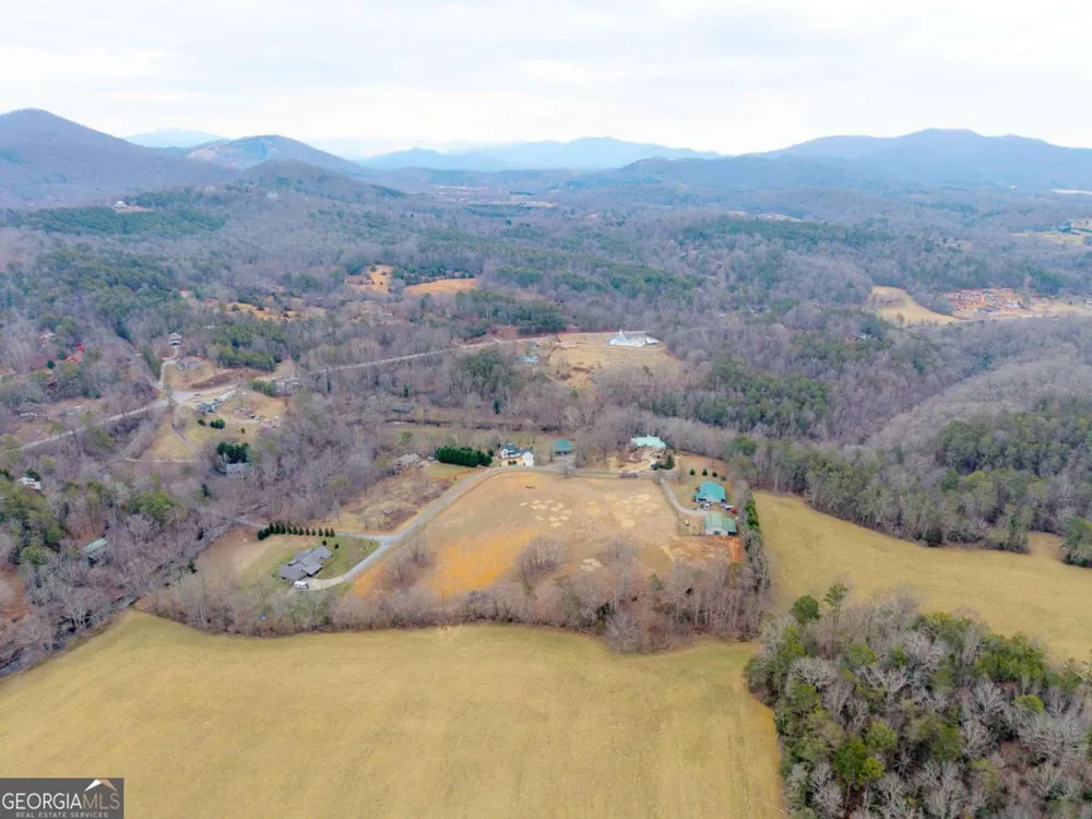 2636 Misty Creek LN Young Harris, GA 30582