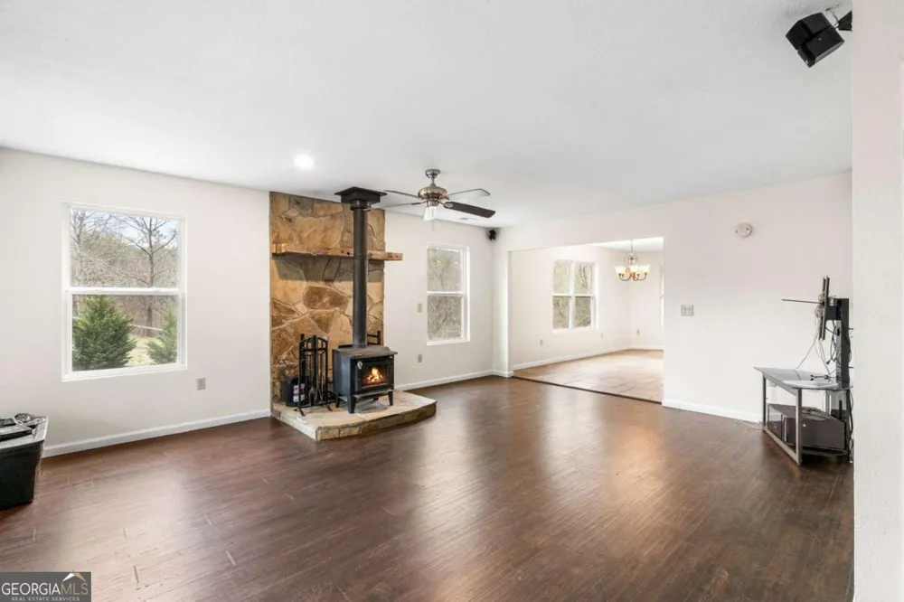 2636 Misty Creek LN Young Harris, GA 30582