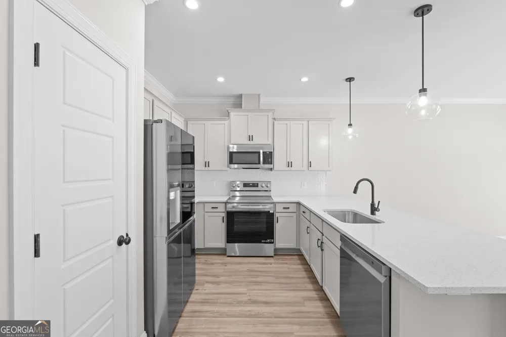37 Azalea LN Richmond Hill, GA 31324