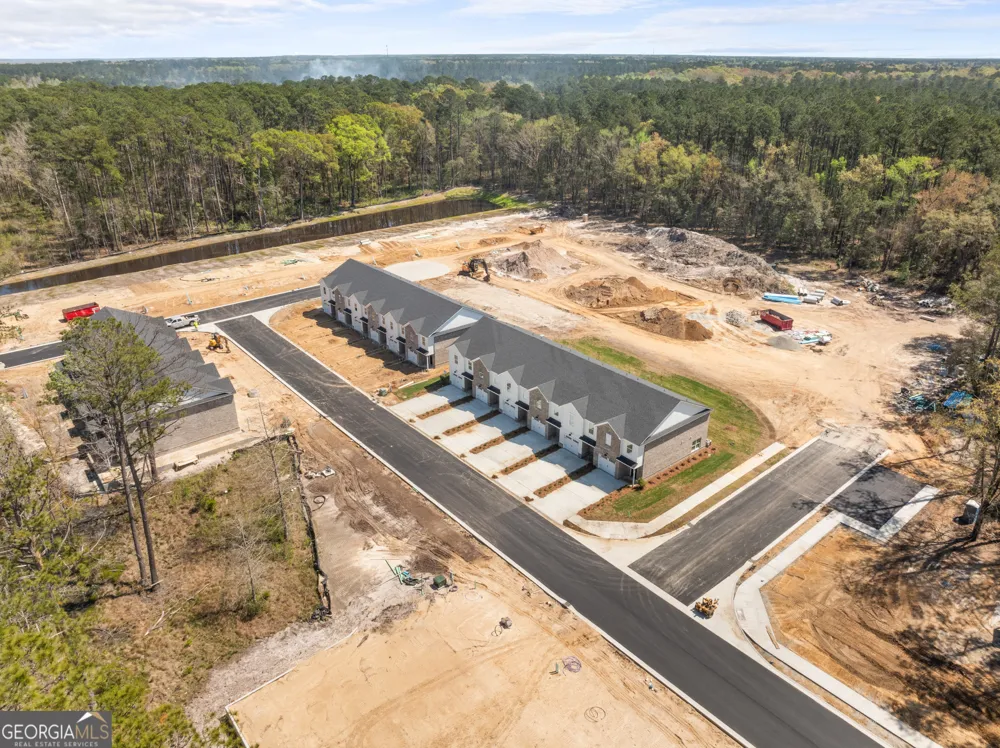37 Azalea LN Richmond Hill, GA 31324