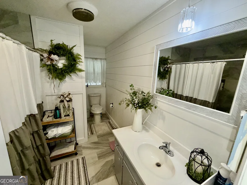 154 New Prospect RD Hartwell, GA 30643