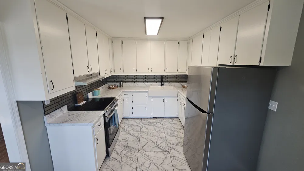 1305 Dana DR Dalton, GA 30720