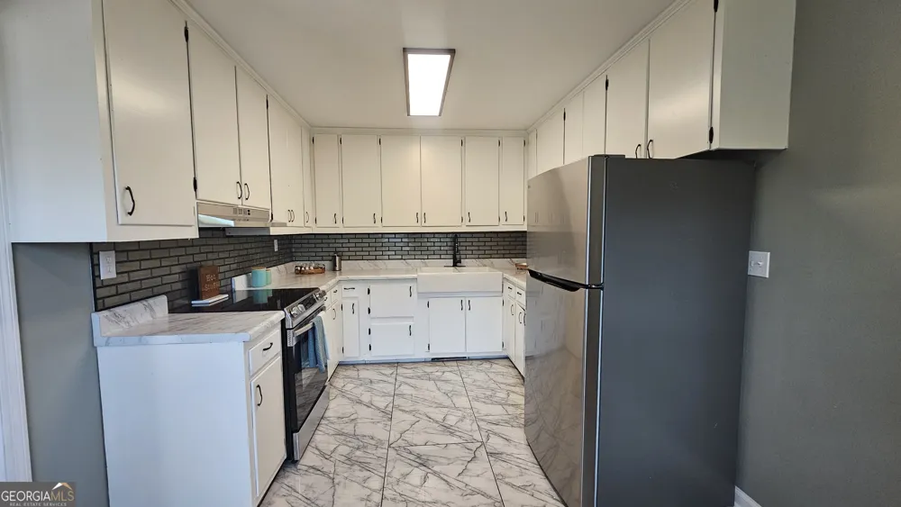 1305 Dana DR Dalton, GA 30720