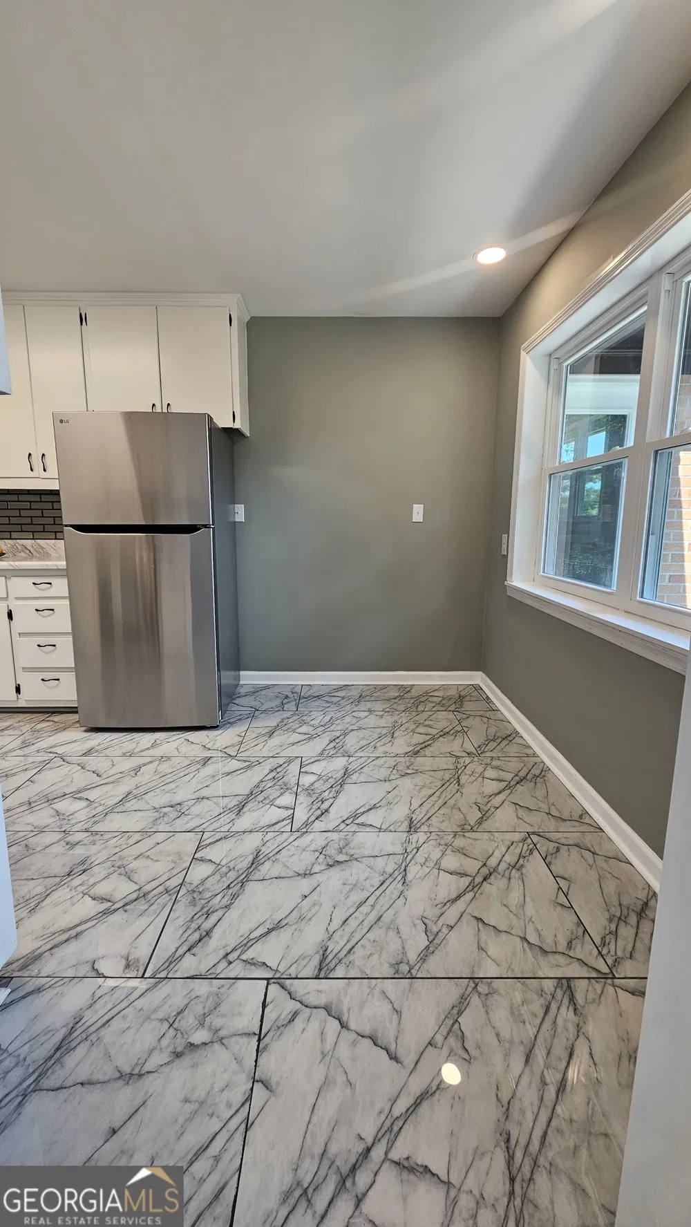 1305 Dana DR Dalton, GA 30720
