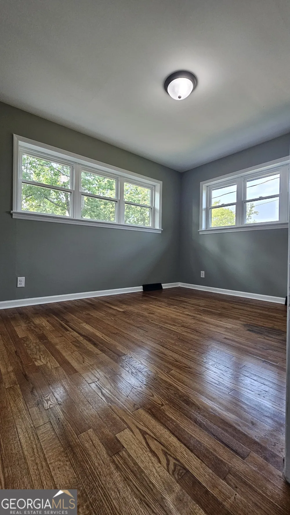 1305 Dana DR Dalton, GA 30720