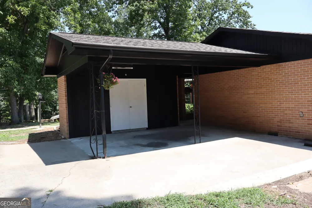 1305 Dana DR Dalton, GA 30720