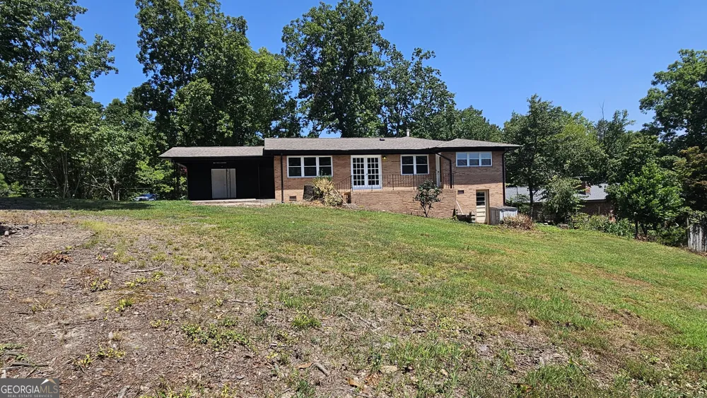 1305 Dana DR Dalton, GA 30720