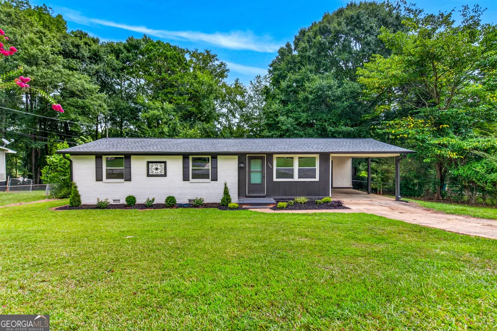 106 Sir Lancelot AVE LaGrange, GA 30241