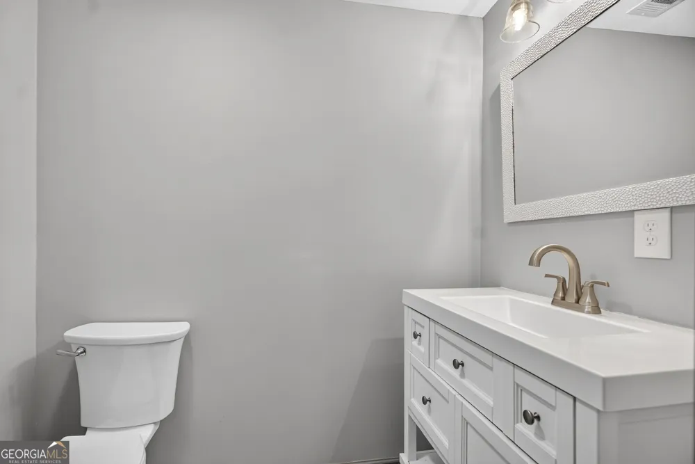 106 Sir Lancelot AVE LaGrange, GA 30241