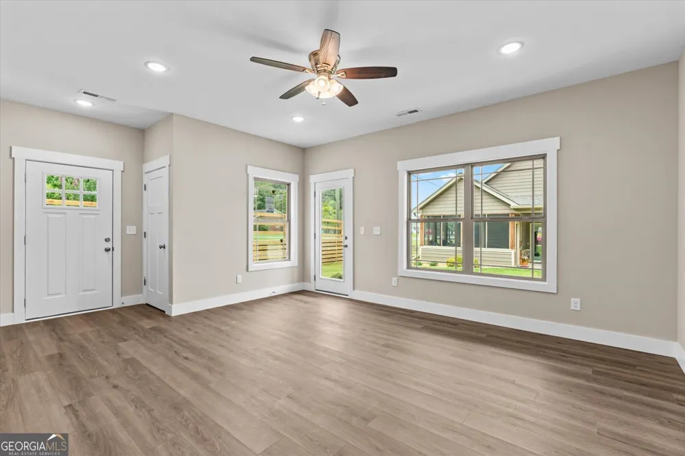 92 Maddox LN Chatsworth, GA 30705