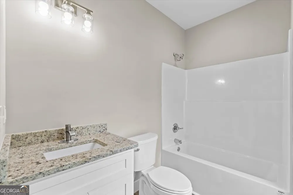92 Maddox LN Chatsworth, GA 30705