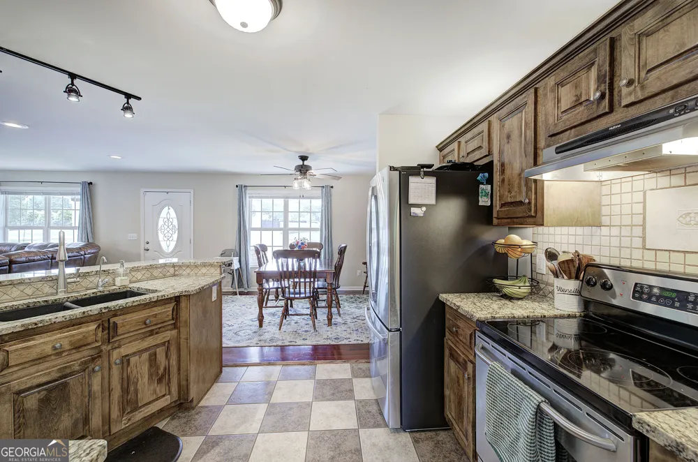 480 Beason RD SE Calhoun, GA 30701