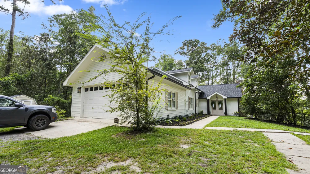 109 High Bluff RD Baxley, GA 31513