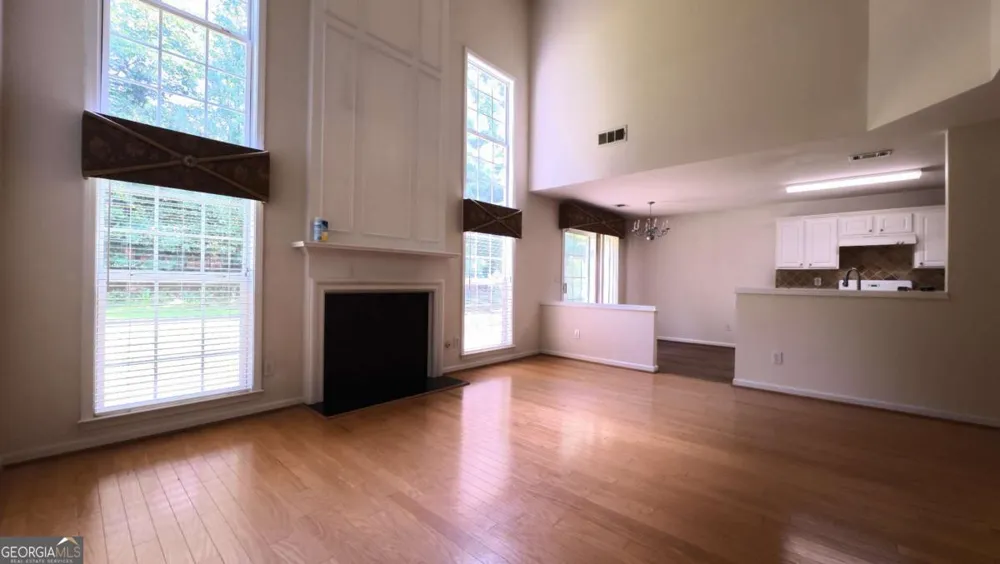 135 Friars Head DR Suwanee, GA 30024