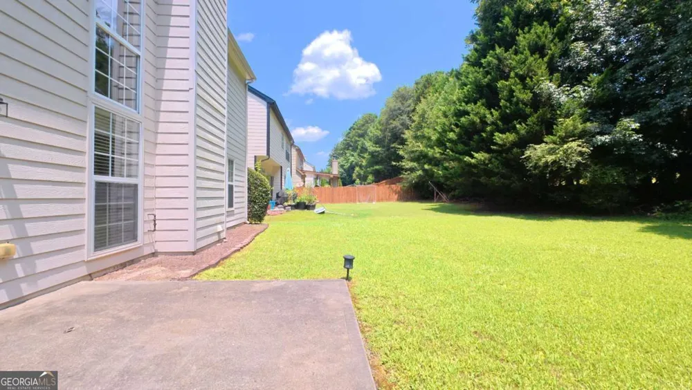 135 Friars Head DR Suwanee, GA 30024