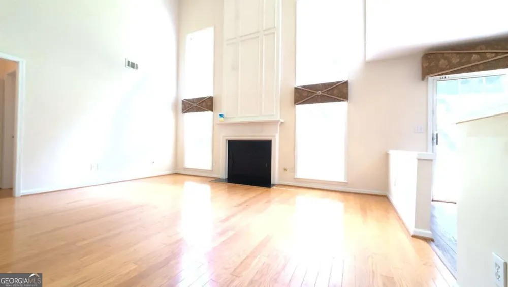 135 Friars Head DR Suwanee, GA 30024