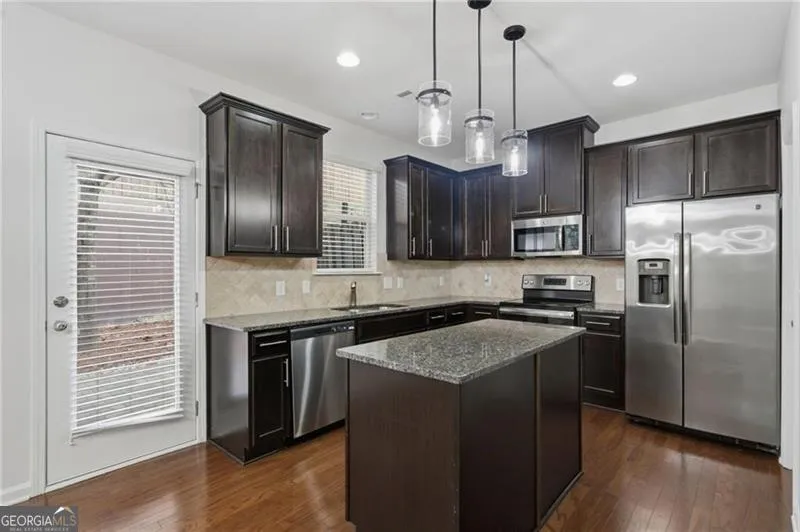 1697 Paxton LN SW Lilburn, GA 30047