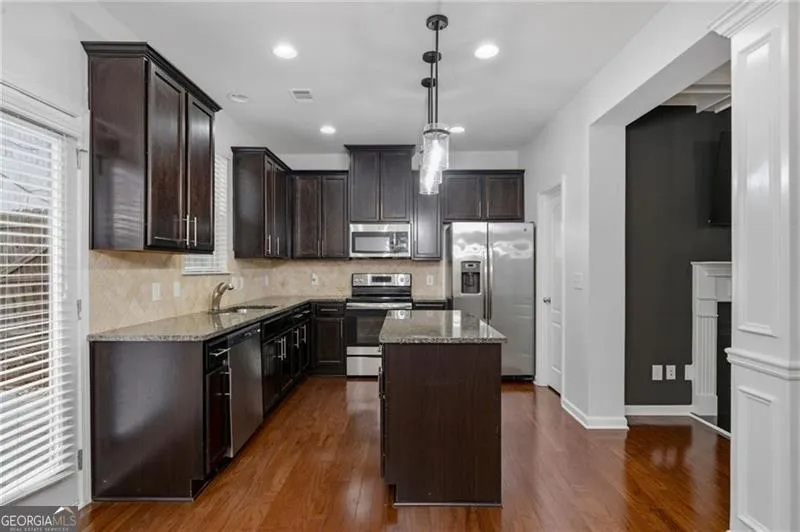 1697 Paxton LN SW Lilburn, GA 30047
