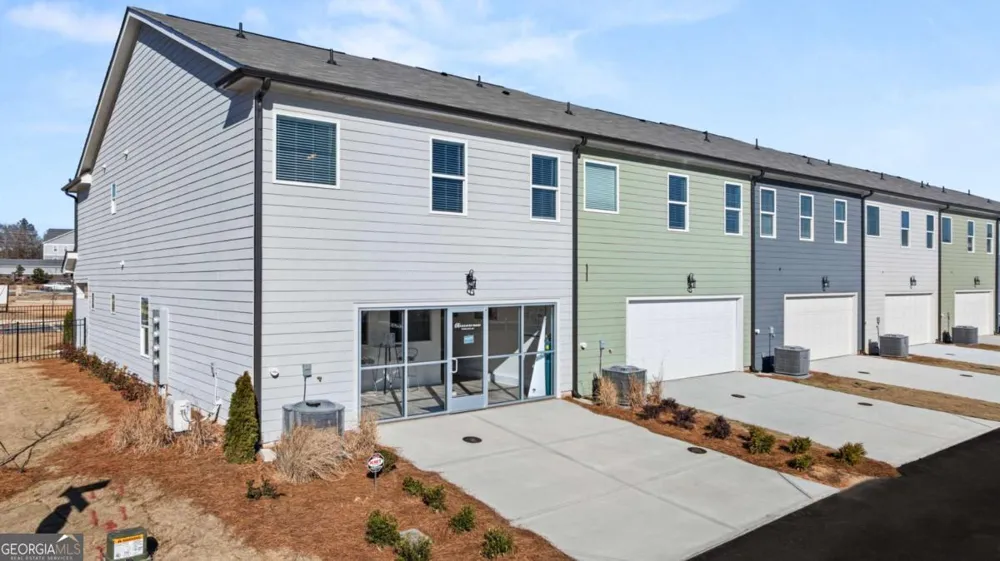 3283 Lake Carlton RD Loganville, GA 30052