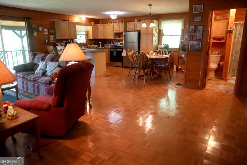 671/673 Pine Lake DR Sparta, GA 31087