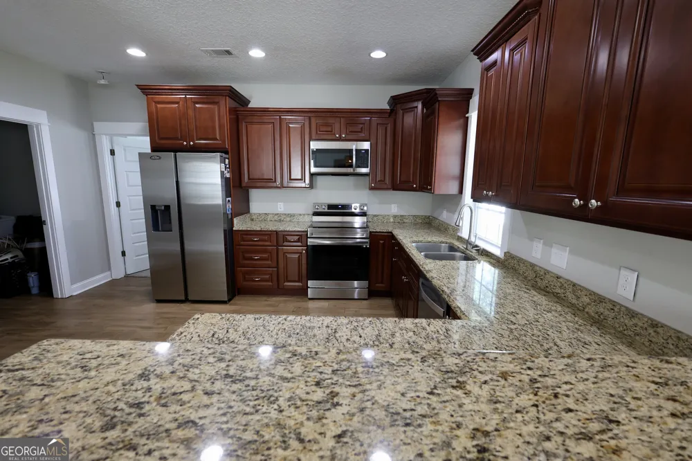 303 Overlook BND Kingsland, GA 31548