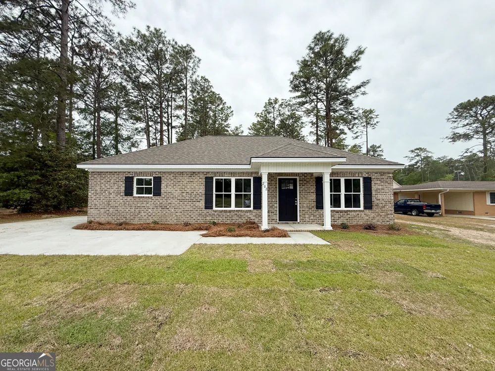 513 Pleasant Point RD Statesboro, GA 30458