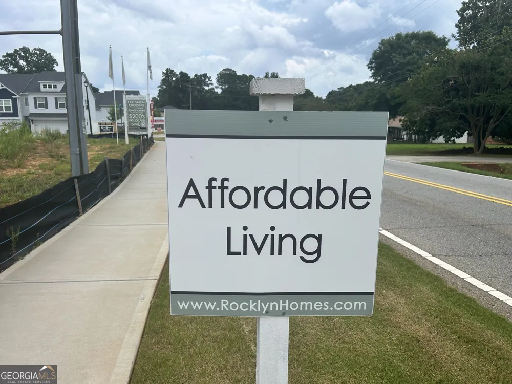 1574 Salem DR Conyers, GA 30013