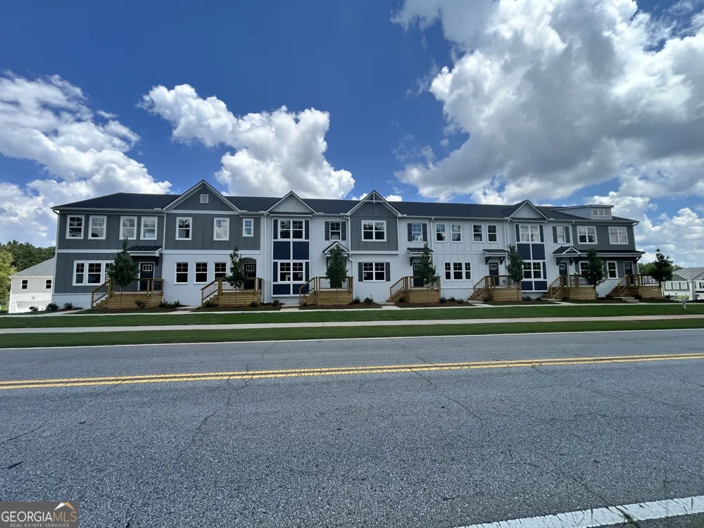 1574 Salem DR Conyers, GA 30013