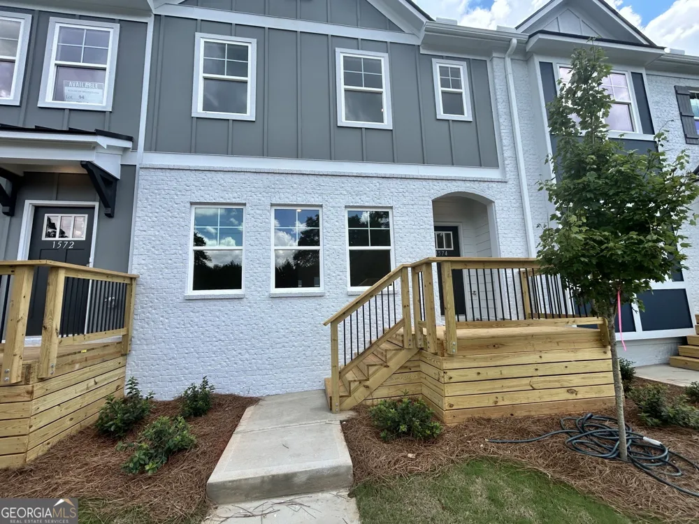 1574 Salem DR Conyers, GA 30013