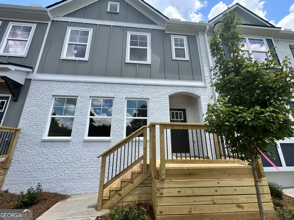 1574 Salem DR Conyers, GA 30013