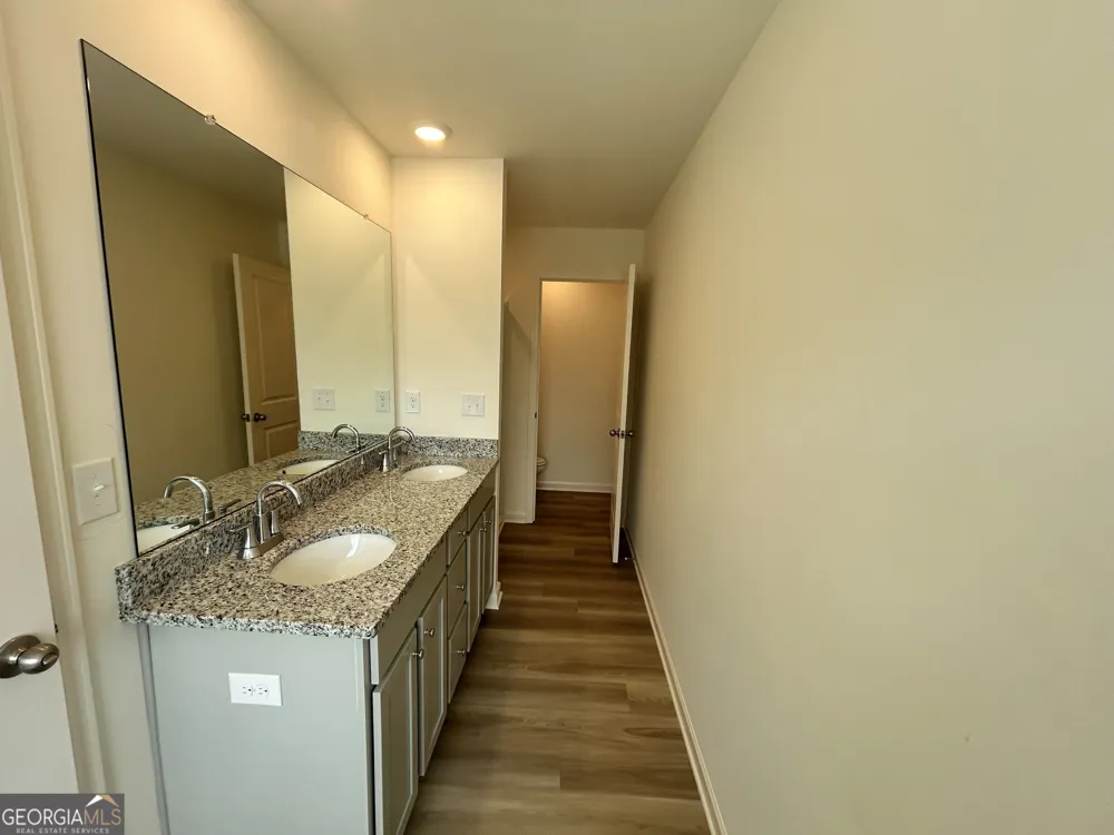 1574 Salem DR Conyers, GA 30013