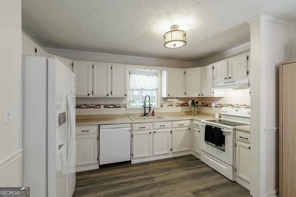 220 Eaglewood CT Athens, GA 30606