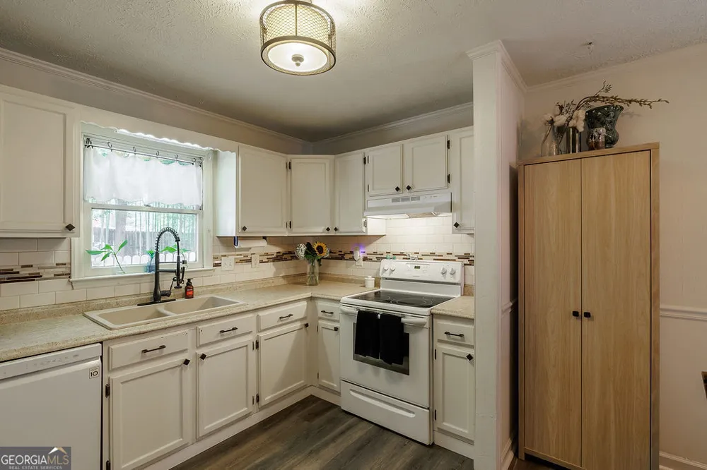 220 Eaglewood CT Athens, GA 30606