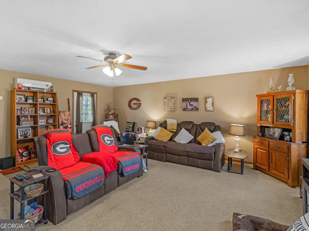 2037 Hampton Locust Grove RD Locust Grove, GA 30248