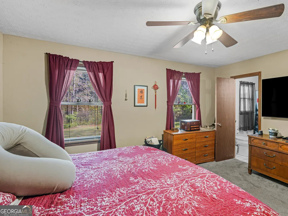 2037 Hampton Locust Grove RD Locust Grove, GA 30248