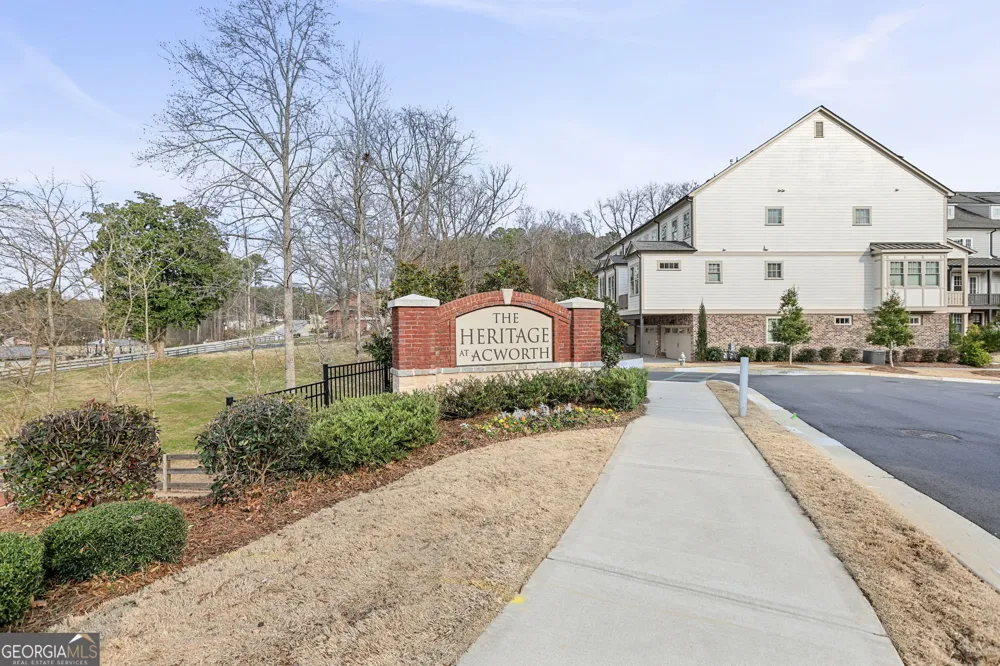 4466 Lemon ST Acworth, GA 30101