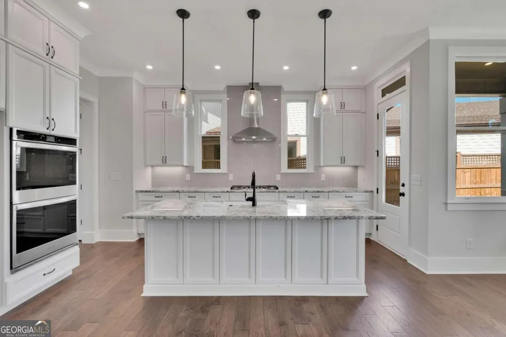 1356 Flora DR Conyers, GA 30094