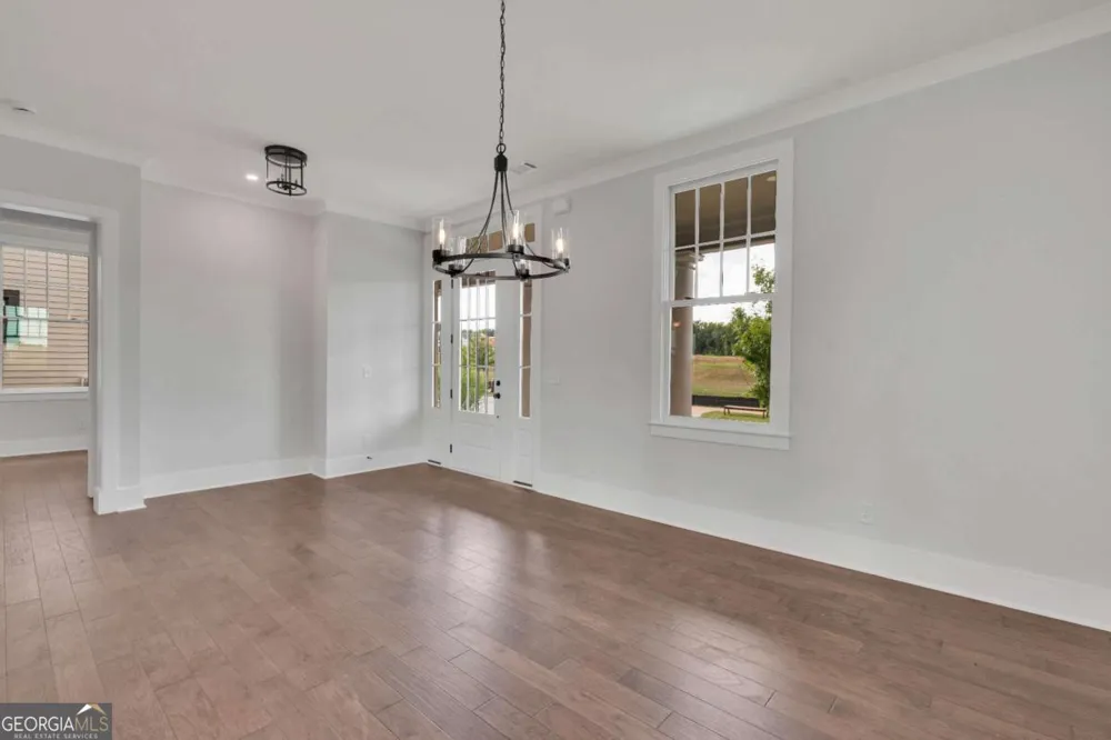 1356 Flora DR Conyers, GA 30094