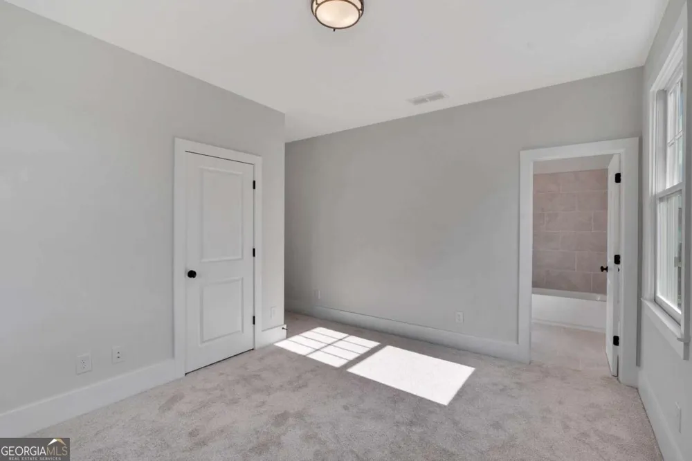 1356 Flora DR Conyers, GA 30094