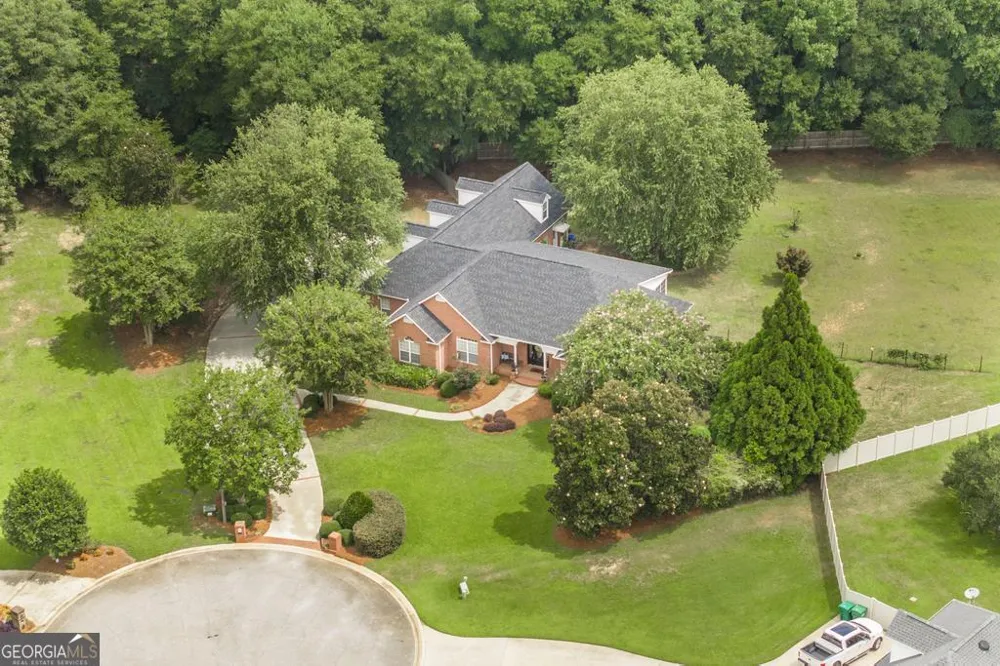 206 Jester LN Kathleen, GA 31047