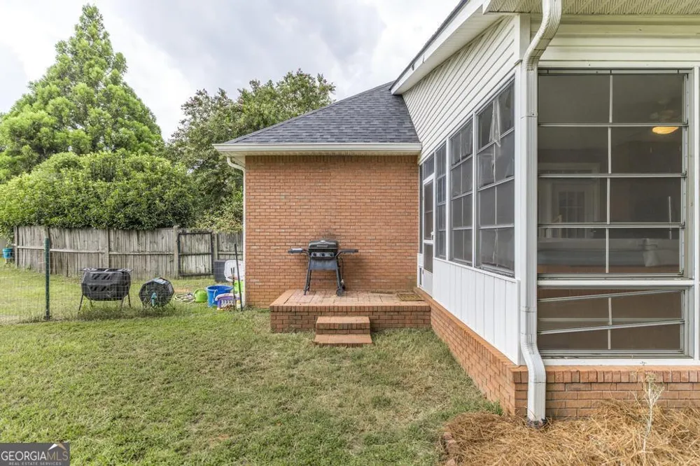 206 Jester LN Kathleen, GA 31047