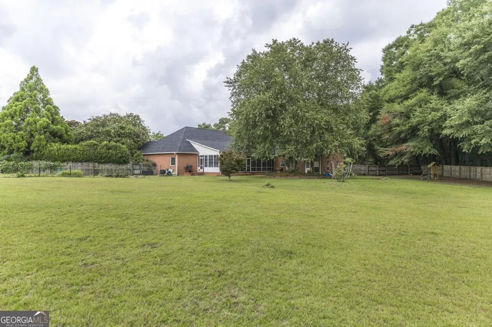 206 Jester LN Kathleen, GA 31047