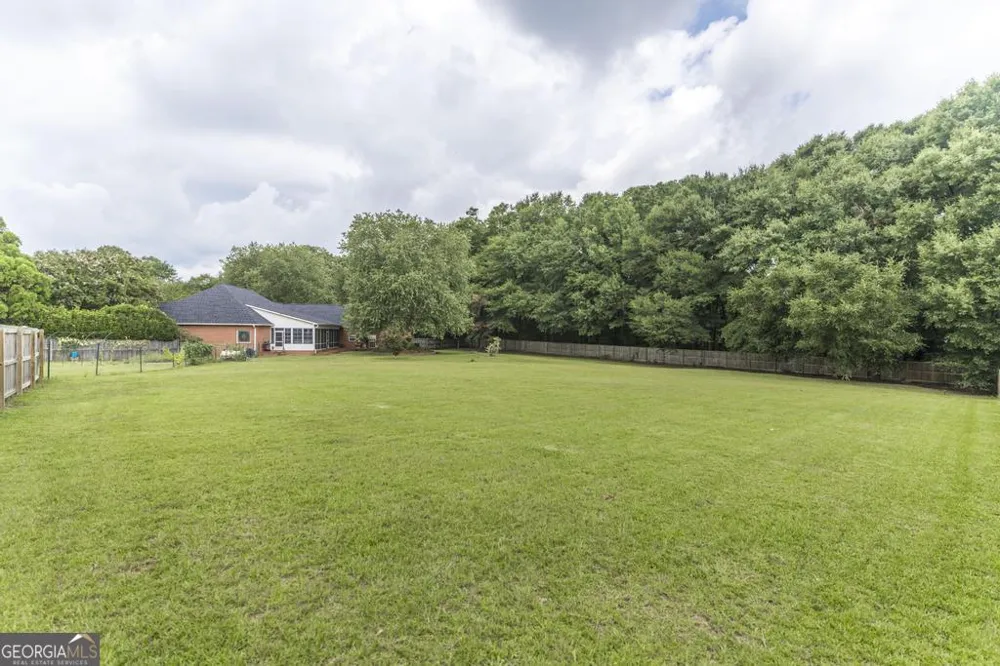 206 Jester LN Kathleen, GA 31047