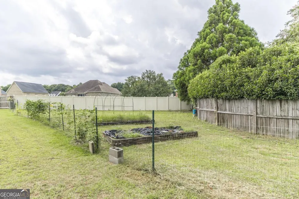 206 Jester LN Kathleen, GA 31047