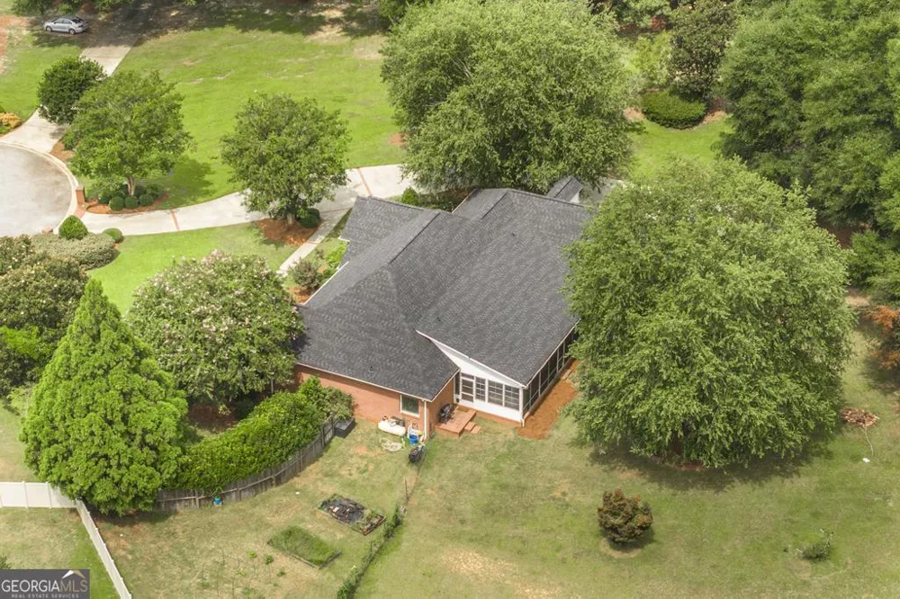 206 Jester LN Kathleen, GA 31047