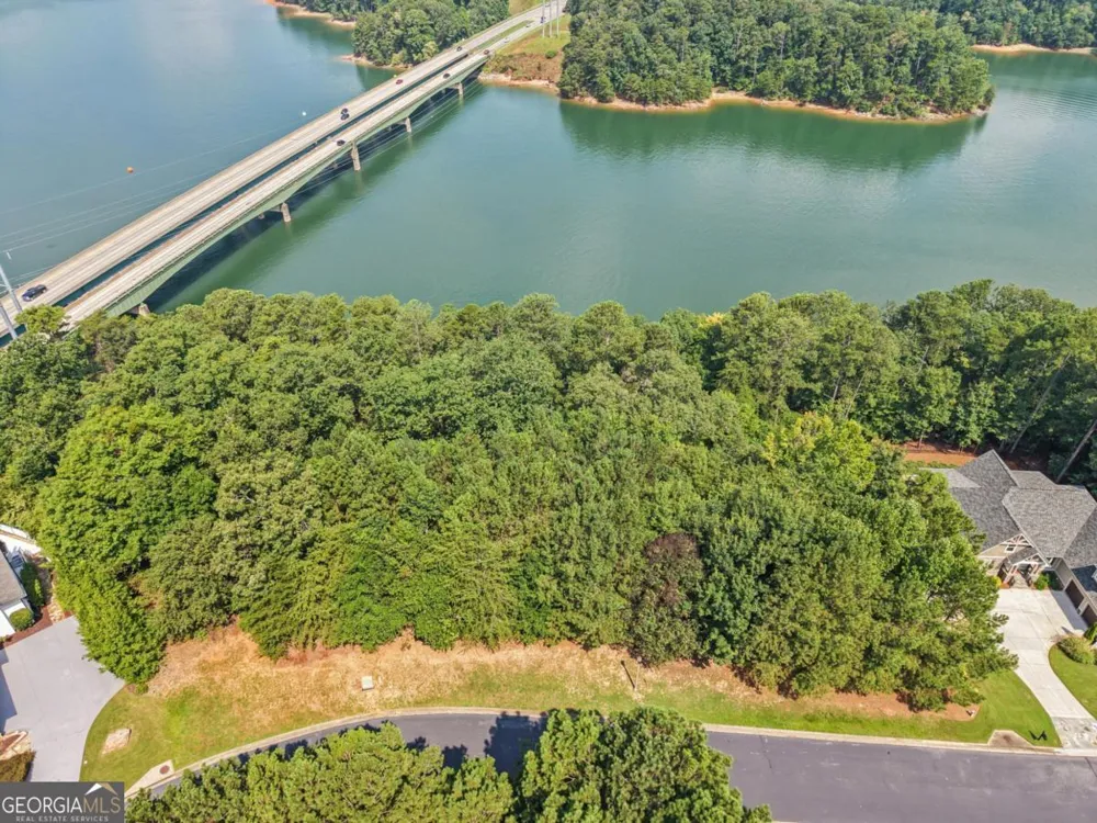 2789 NE Point Overlook Gainesville, GA 30501