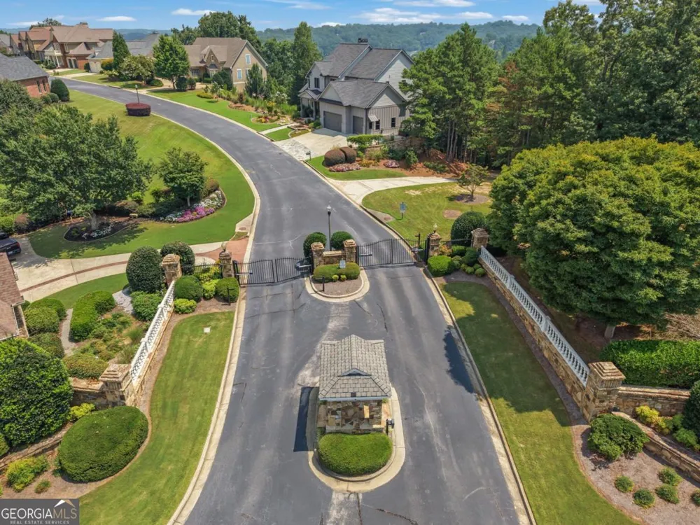 2789 NE Point Overlook Gainesville, GA 30501