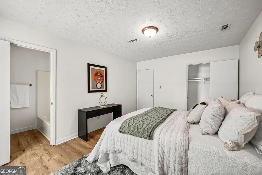 8426 Alden DR Riverdale, GA 30274