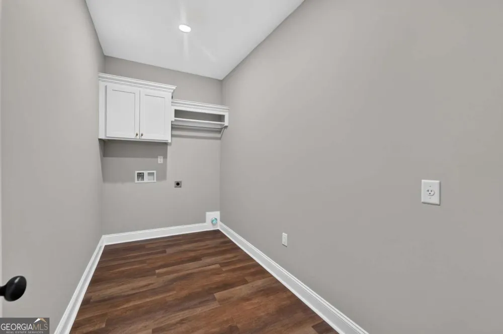 481 S T Morris RD NE Ludowici, GA 31316