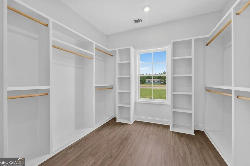 523 S T Morris RD NE Ludowici, GA 31316